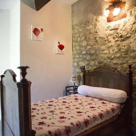 House La Sirventie Сasa de vacaciones Senouillac